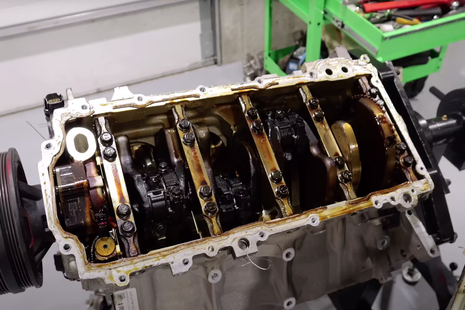GM v8 Lawsuit Fuel Economy